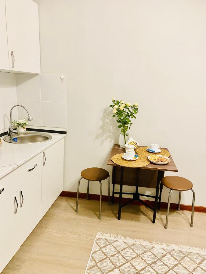 Like Home Apartments Timiryazev Street Алма Ата Екстериор снимка